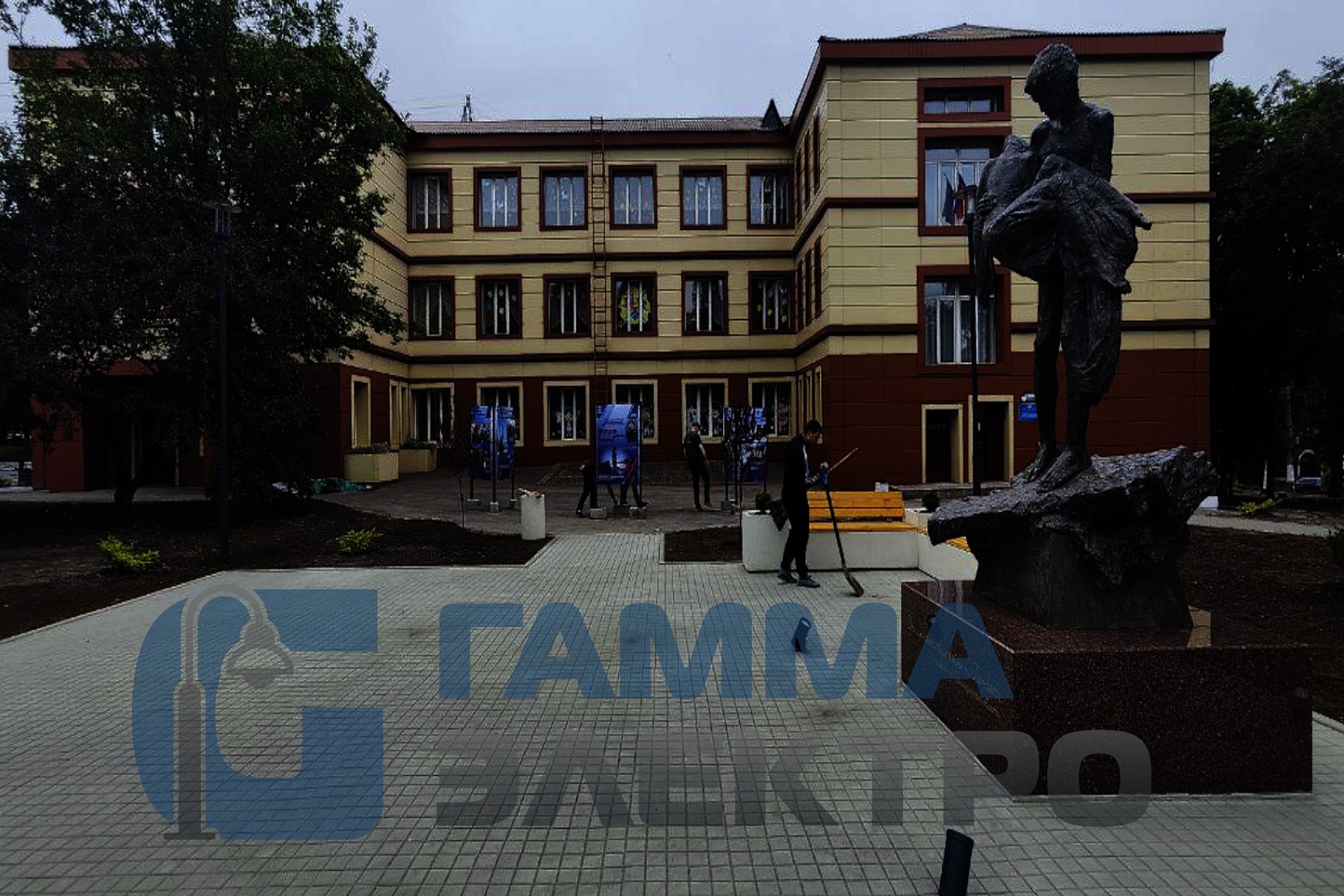 Наружное освещения территории памятника, г. Енакиево