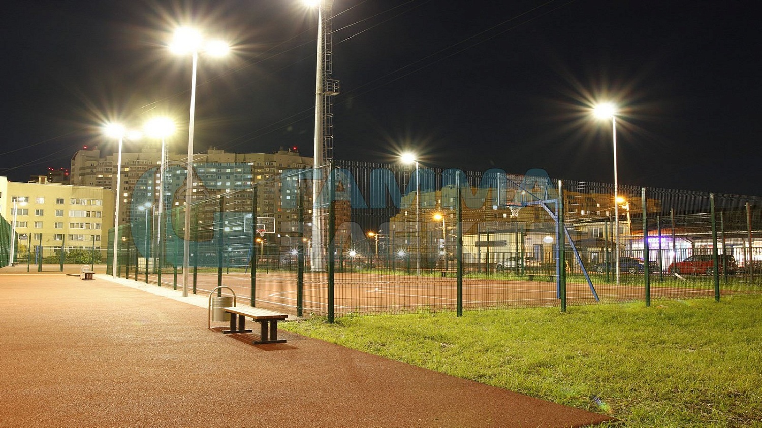 Освещение спортплощадки